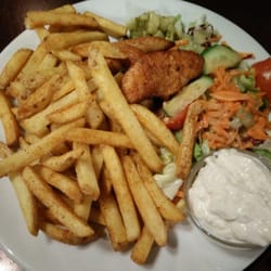 Ravintola Artturi - Chicken filet and fries with garlic mayo. Awesome!