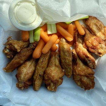 Hackett Hot Wings - Look how beautifully they arranged my wings! - Chicken Wings Near Me - Joplin, Missouri