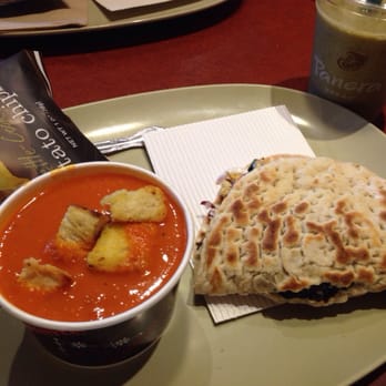 Panera Bread - Southwestern chicken flatbread, creamy tomato soup, kale banana be green smoothie - Sandwiches Near Me - Dedham, Massachusetts