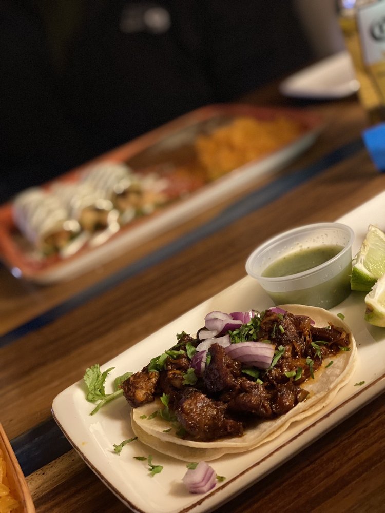 TACOS Y TEQUILA Updated October 2024 28 Photos & 32 Reviews 3