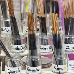 Oh Comadre Candles