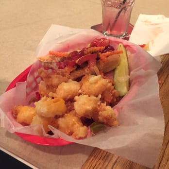 Timmers 10 Mile Pub - a basket of fried food - Pubs Near Me - La Crosse, Wisconsin Timmers 10 Mile Pub - a basket of fried food - Pubs Near Me - La Crosse, Wisconsin