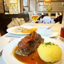 Albrecht-Dürer-Stube - Pork shoulder