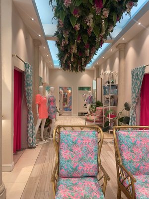 Lilly Pulitzer by null