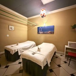 Happy Feet Spa - Visit us for a relaxing massage today at Happy Feet Spa in Sacramento, CA.