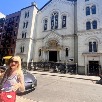 Ultimate Food Tours - Meghan is an ethusiastic, attentive and knowledgeable guide - Food Tours Near Me Ultimate Food Tours - Meghan is an ethusiastic, attentive and knowledgeable guide - Food Tours Near Me