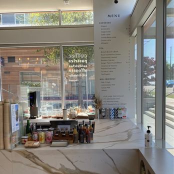 MESH Space - Cowork Lounge - Shared Office Spaces Near Me - Redondo Beach, California MESH Space - Cowork Lounge - Shared Office Spaces Near Me - Redondo Beach, California