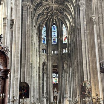 Église Saint-Eustache - Churches Near Me - Paris, 75