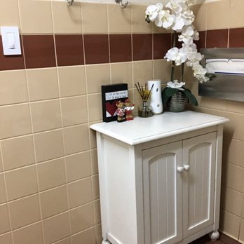 Delicioso Bistro - A beautiful setup makes it almost impossible to realize where you are: in the making room room. - Diners Near Me - Modesto, California