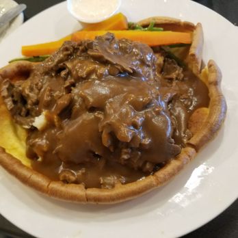 Maple Leaf Diner - Pot roast in a bonnet - American Near Me - Dallas, Texas Maple Leaf Diner - Pot roast in a bonnet - American Near Me - Dallas, Texas