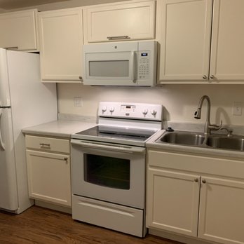 Blue Mountain Village Apartments - Upgraded Kitchen - Apartments Near Me - Pendleton, Oregon Blue Mountain Village Apartments - Upgraded Kitchen - Apartments Near Me - Pendleton, Oregon