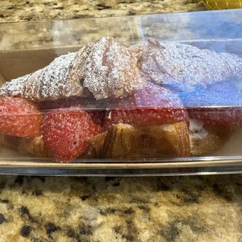Tous Les Jours - Strawberry and cream croissant - Desserts Near Me - Woodbridge, Virginia Tous Les Jours - Strawberry and cream croissant - Desserts Near Me - Woodbridge, Virginia