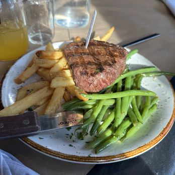Watermark Bar & Grille - Filet mignon - American Near Me - Saint Clair Shores, Michigan Watermark Bar & Grille - Filet mignon - American Near Me - Saint Clair Shores, Michigan