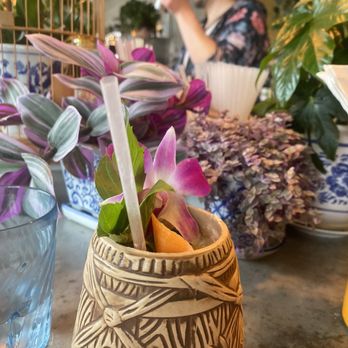 HAI HAI - Drink at the bar - Vietnamese Near Me - Minneapolis, Minnesota