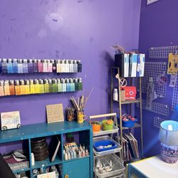 The Pottery Place - Paints and stencil books