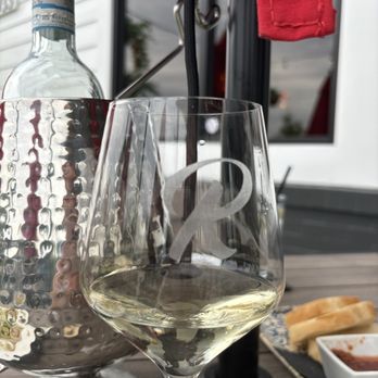 Roma's Italian Kitchen - Pinot Grigio & sun dried tomato with oil - Italian Near Me - Erie, Pennsylvania Roma's Italian Kitchen - Pinot Grigio & sun dried tomato with oil - Italian Near Me - Erie, Pennsylvania