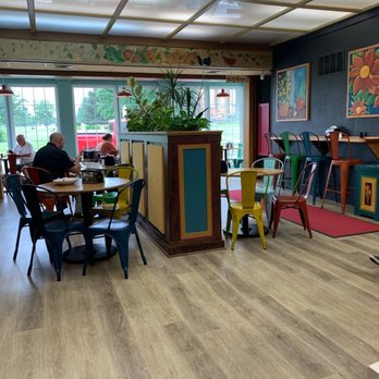 Midwest Cafe and Market - Health Markets Near Me - Jasper, Indiana