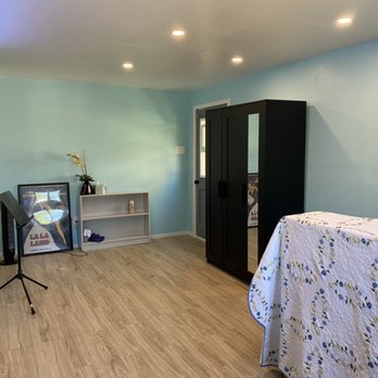 SoCal Singer Studio - Studio pic - Musical Instruments & Teachers Near Me