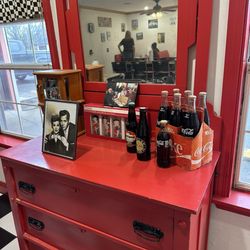 Back In Time Diner - Cute decor