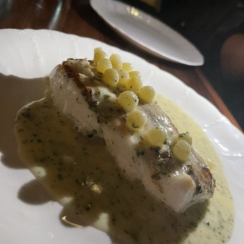 Alobar Yorkville - Halibut - Bars Near Me - Toronto, Ontario