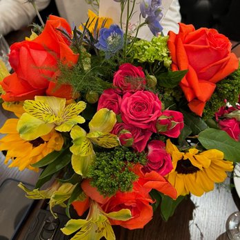 In Full Bloom Florist - Florists Near Me - Farmingdale, New York In Full Bloom Florist - Florists Near Me - Farmingdale, New York
