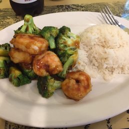 Shrimp with broccoli combo (soup not shown) Shrimp with broccoli combo (soup not shown)