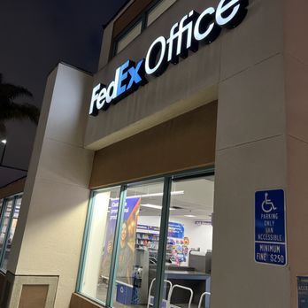 FEDEX OFFICE PRINT & SHIP CENTER - Updated September 2025