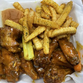 Ching's Hot Wings - Honey Hot 10 Piece Party Wing Combo - Chicken Wings Near Me - Memphis, Tennessee