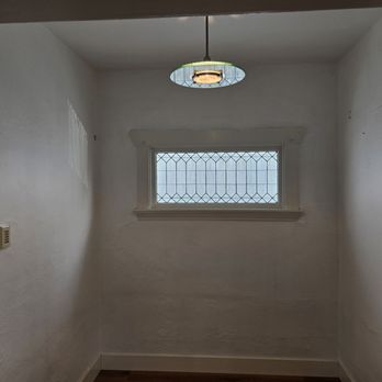 Izra’s Handyman Services - Entry way AFTER - Painters Near Me - Alameda, California Izra’s Handyman Services - Entry way AFTER - Painters Near Me - Alameda, California