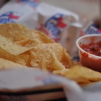 Lone Star Texas Grill - Tortilla chips and Salsa dip - Tex-Mex Near Me - Ottawa, Ontario