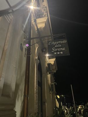 L'Approdo Delle Sirene by null