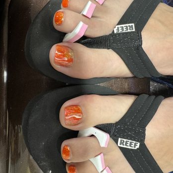 Starlight Nails - Mani pedi - Nail Salons Near Me - Centreville, Virginia