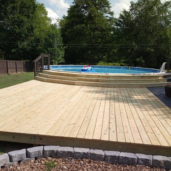 Christopher Gilmer's - Deck around a pool - Handyman Near Me