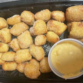 Mellow Mushroom Virginia Beach - Pretzel bites!!!! - Pizza Near Me - Virginia Beach, Virginia Mellow Mushroom Virginia Beach - Pretzel bites!!!! - Pizza Near Me - Virginia Beach, Virginia