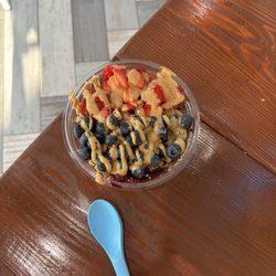 Playa Bowls - Pura Vida Acai Bowl with Peanut Butter