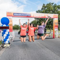 Global Printing Solutions - Finish line signage for the Austin Heart Walk