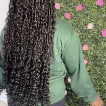 CC Salon Suites - Bohemian knotless braids - Hair Salons Near Me - New York, New York CC Salon Suites - Bohemian knotless braids - Hair Salons Near Me - New York, New York
