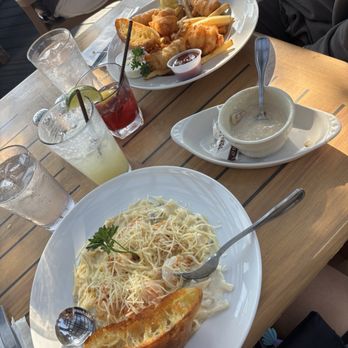 Driftwood Restaurant & Lounge - Shrimp Alfredo, fish and chips - Lounges Near Me - Cannon Beach, Oregon Driftwood Restaurant & Lounge - Shrimp Alfredo, fish and chips - Lounges Near Me - Cannon Beach, Oregon