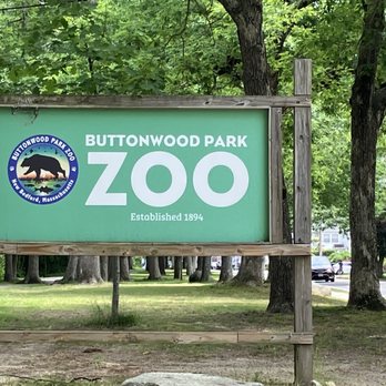 Buttonwood Park Zoo - Zoo entrance sign - Zoos Near Me - New Bedford, Massachusetts Buttonwood Park Zoo - Zoo entrance sign - Zoos Near Me - New Bedford, Massachusetts