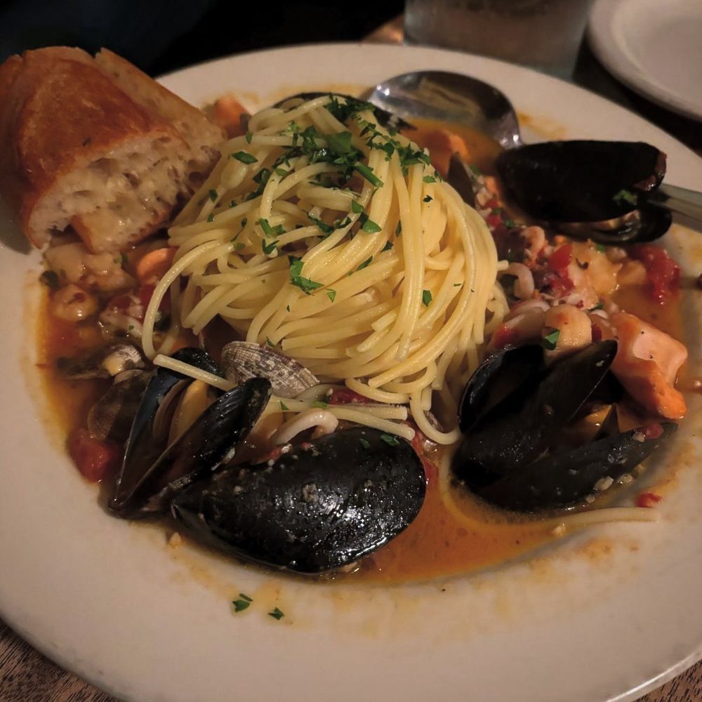 Gino's - Cioppino - Italian Near Me - Portland, Oregon Gino's - Cioppino - Italian Near Me - Portland, Oregon
