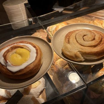 Baker Brun - Bakeries Near Me - Bergen, 12