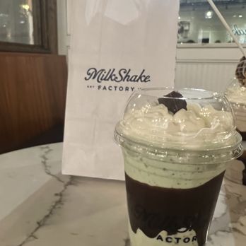 MilkShake Factory Downtown - Desserts Near Me - Pittsburgh, Pennsylvania