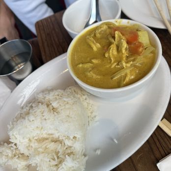 Imm Thai Street Food - Yellow Curry* - Thai Near Me - Berkeley, California
