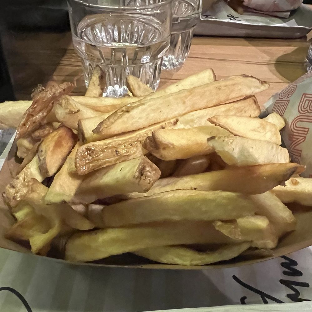 Bunsen - Hand-cut fries - Burgers Near Me - Dublin, D