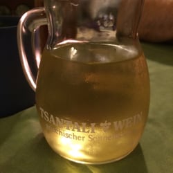 Restaurant Lindenhof - Wein. Malamatina.