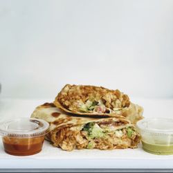 El Arco Food Truck - Chicken Burrito With Extra Toppings