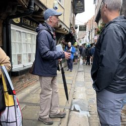 Association of Voluntary Guides - Free Walking Tour of York - AVG Mike leading us into The Shambles.