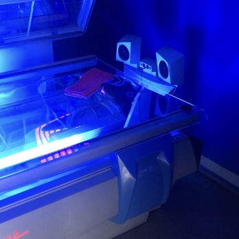 Aloha Tann - Open Sun Premier Bed - Saunas Near Me - El Paso, Texas