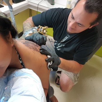 Valei Arts Tattoo Studio - Braddah Randy putting down some ink - Tattoo Near Me - Jacksonville, Florida Valei Arts Tattoo Studio - Braddah Randy putting down some ink - Tattoo Near Me - Jacksonville, Florida