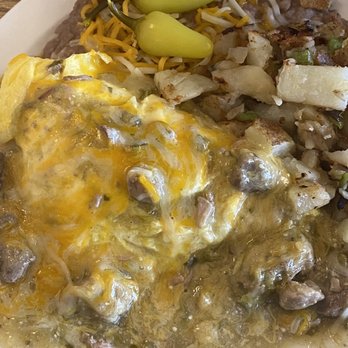 Art's Corner Cafe - Chile Verde Omelette - Breakfast & Brunch Near Me - Ventura, California